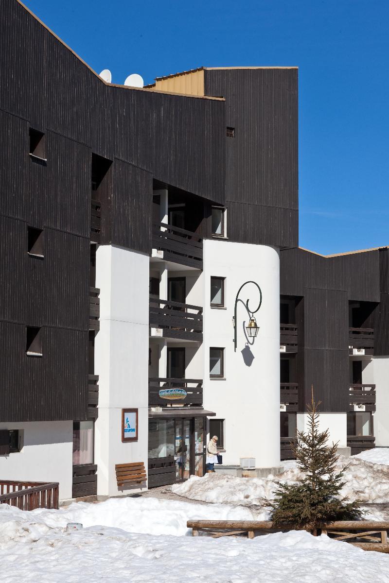 Azureva Les Menuires Aparthotel Saint-Martin-de-Belleville Exterior photo